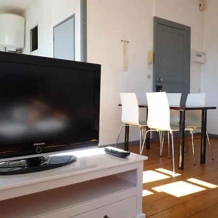 Апартаменты Cosy Et Lumineux A Charente *
